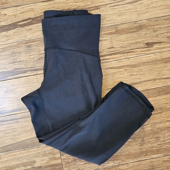 Lululemon Align 17" Cropped Leggings - Picture 3 of 5